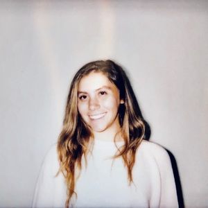 Meet your Posher, Clarisa